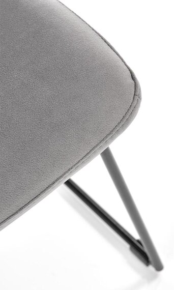 Krzesło tapicerowane K485 tkanina velvet popielata, nóżki czarne
